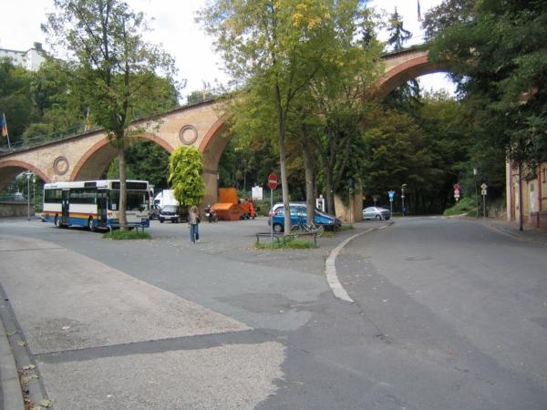 Brcke der Nerobergbahn kurz vor der Talstation