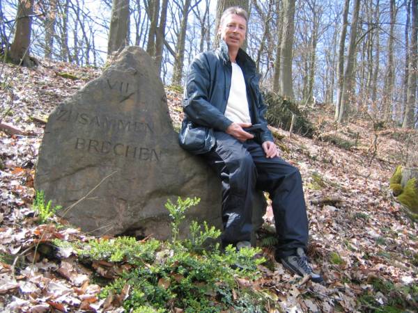 Zusammenbrechen auf dem Weg zur Gotthard Ruine