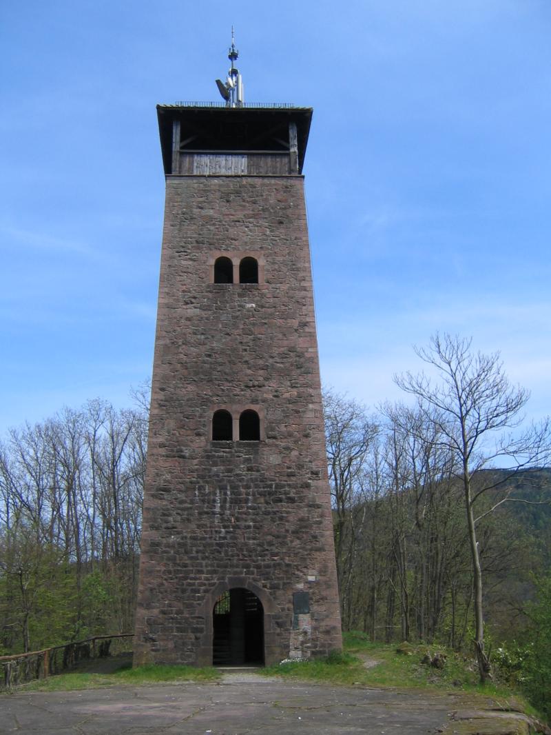 Ohrsbergturm bei Eberbach (Infoschild: aufs Bild klicken) 